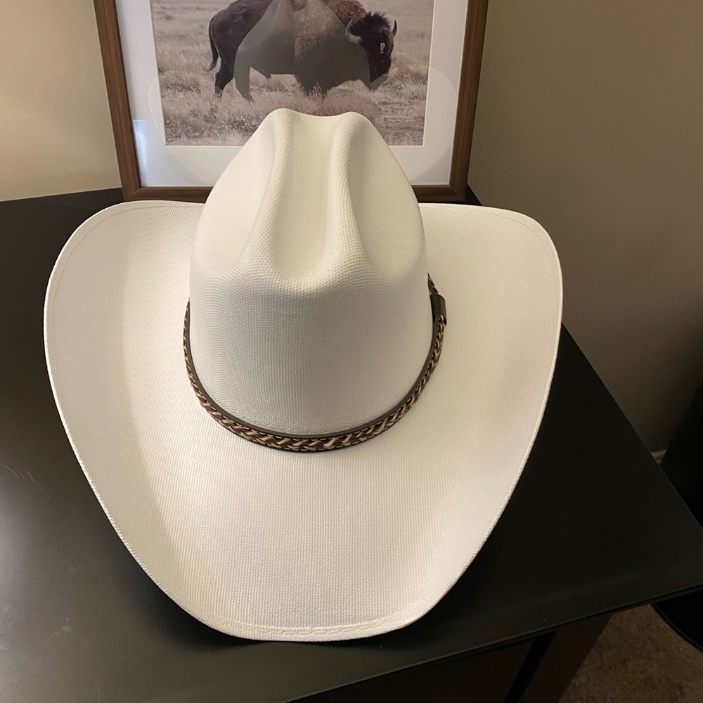 White Cowgirl hat